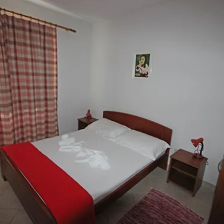 Uvala Prapratna 5704c 아파트 젤사